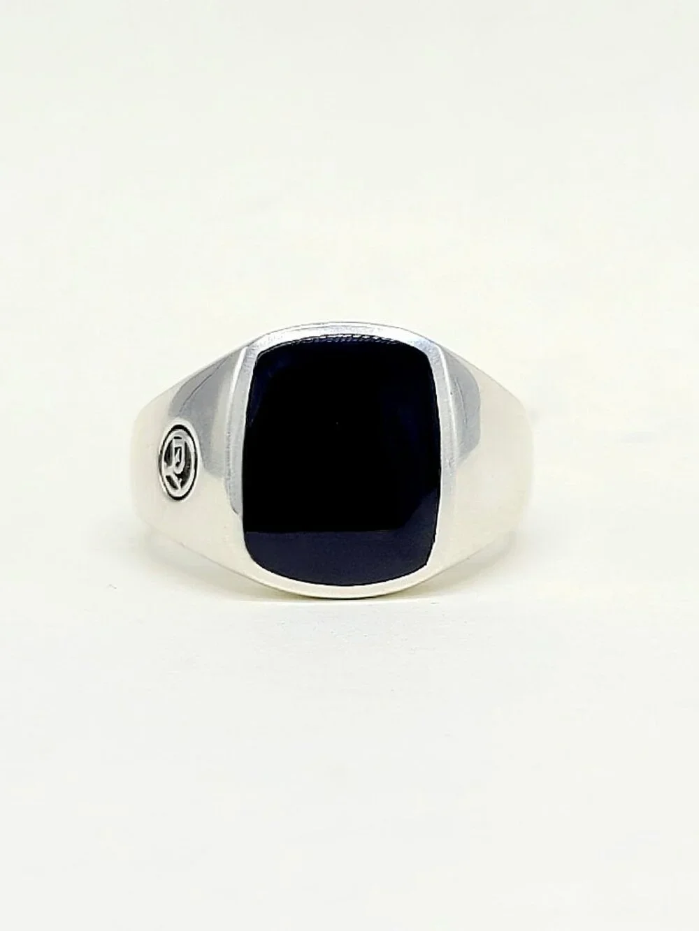 David Yurman Exotic Stone Signet Ring w/ Black Onyx - 16.5mm - Size 12.5
